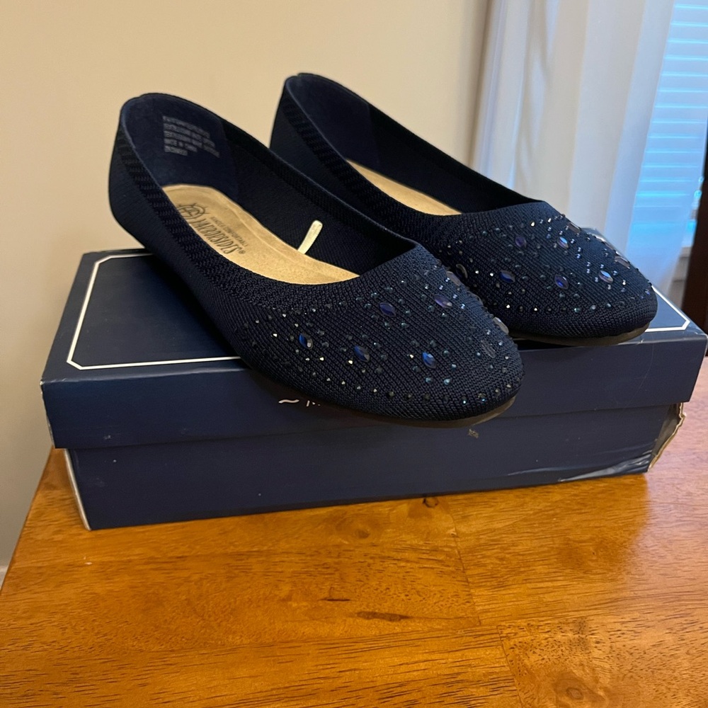 Dress shoes